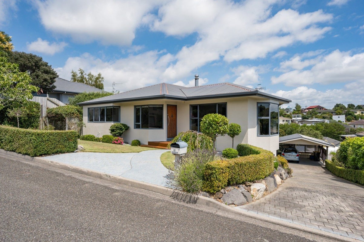17 Blair Terrace, Richmond - Carousel 1