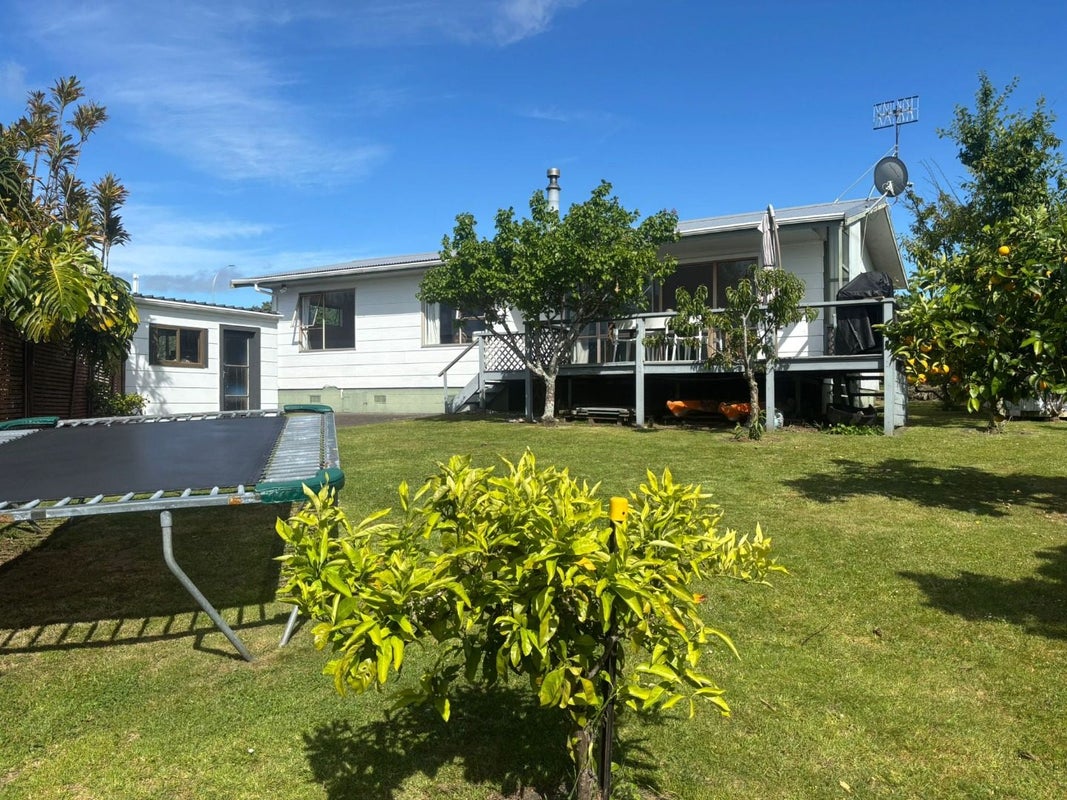 48 Cambridge Road, Judea, Tauranga - Carousel 1