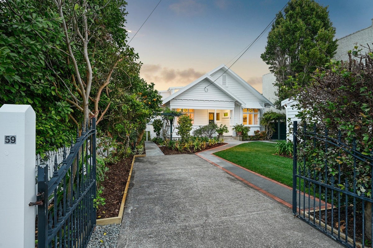 59 Clarence Street, Devonport, Auckland - Carousel 2