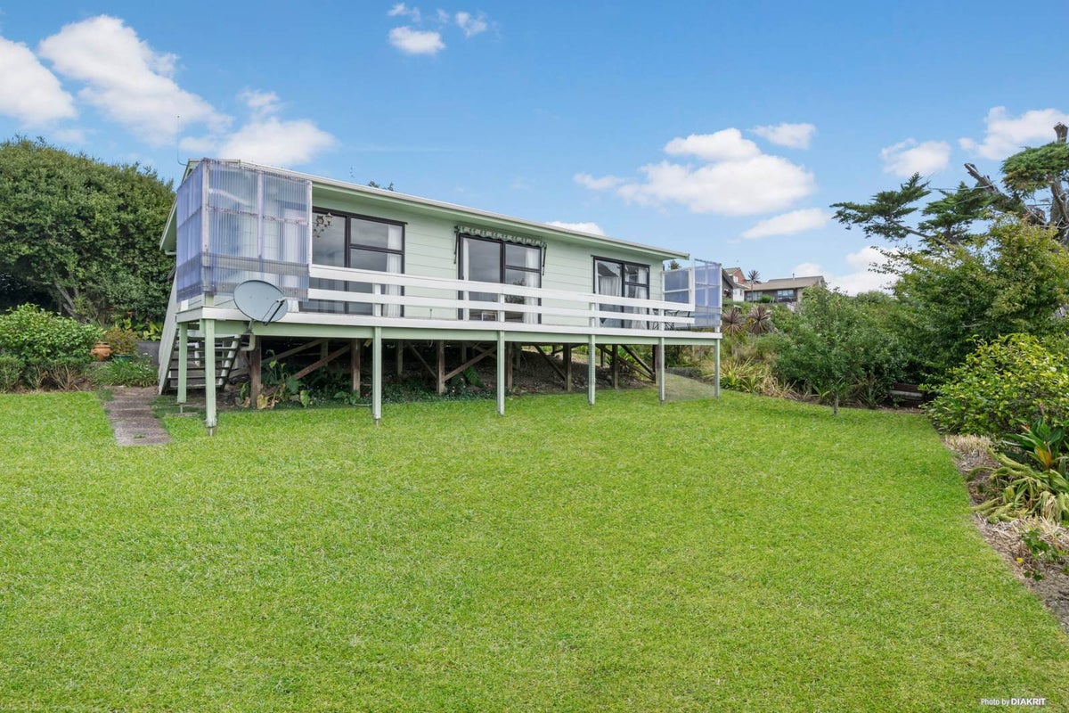 73A Wade River Road, Stanmore Bay, Whangaparaoa - Carousel 1