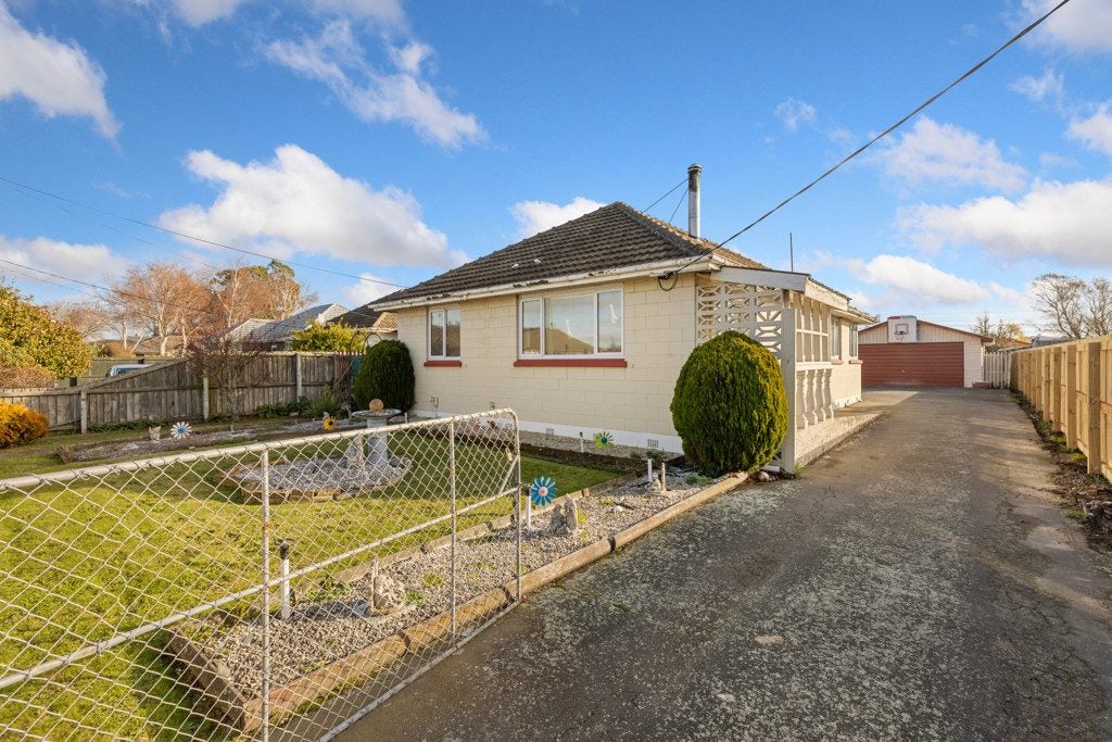 169 Gilberthorpes Road, Hei Hei, Christchurch - Carousel 15