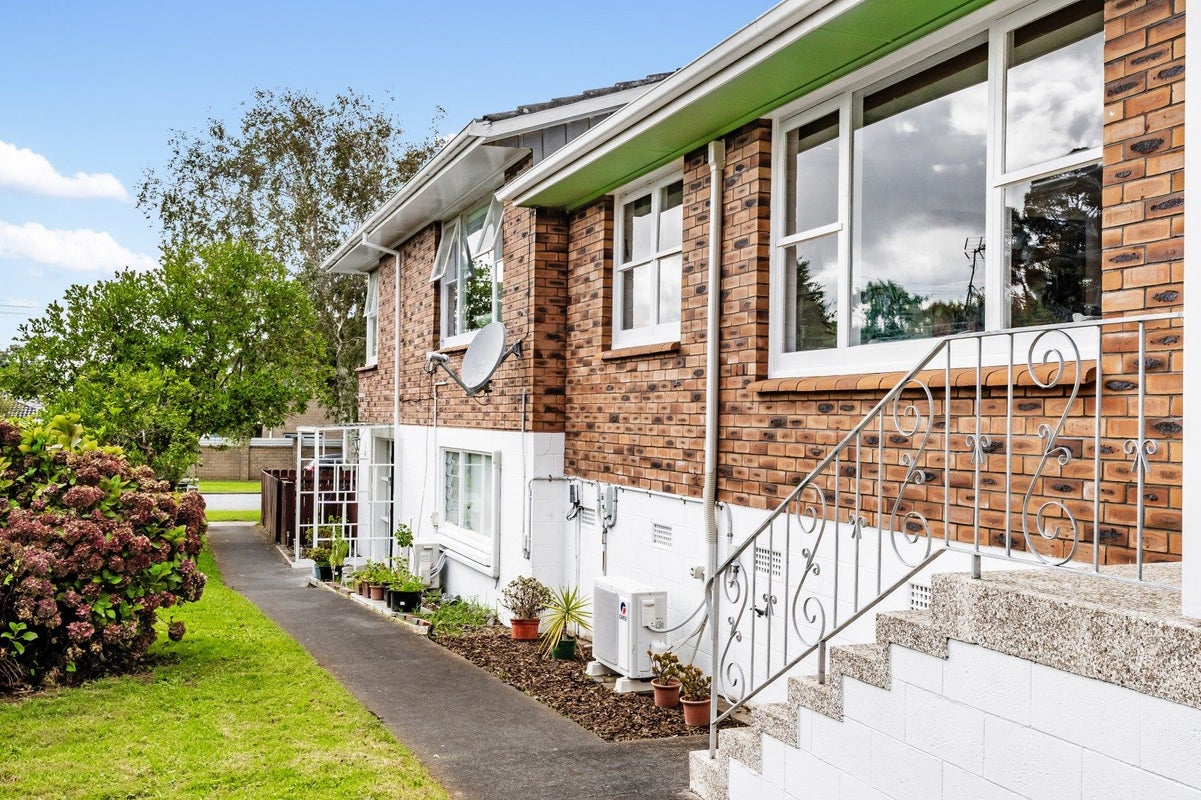 2/28 Inkerman Street, Onehunga, Auckland - Carousel 2