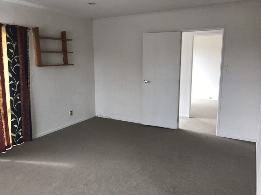 19A Etherton Drive, Weymouth, Auckland - Carousel 2