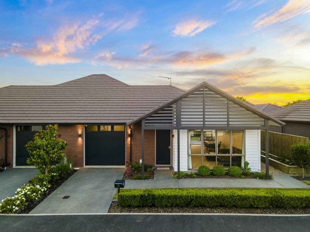 10 Eskdale Lane, Flagstaff, Hamilton - Carousel 1