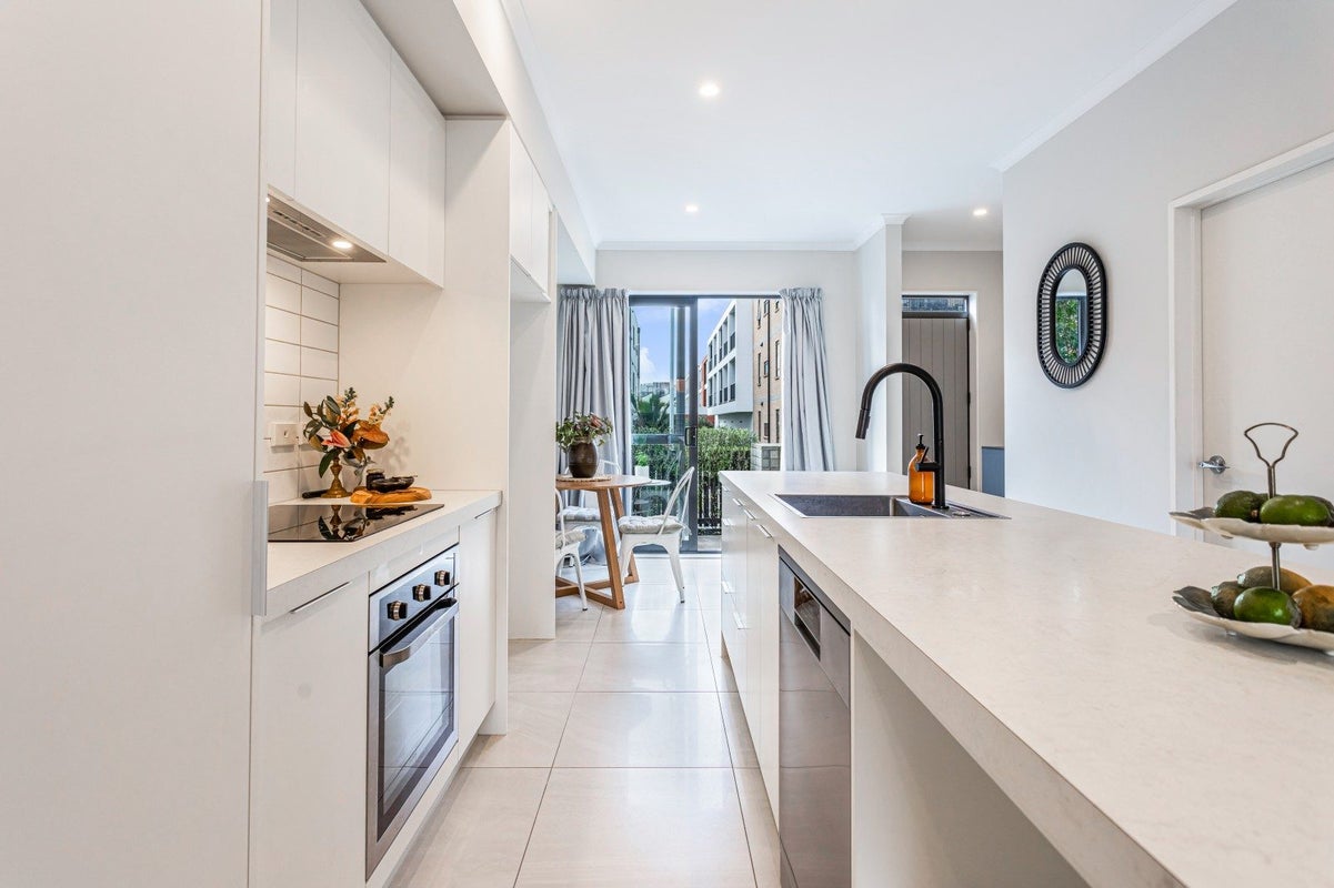 37 Nugget Avenue, Hobsonville, Auckland - Carousel 1