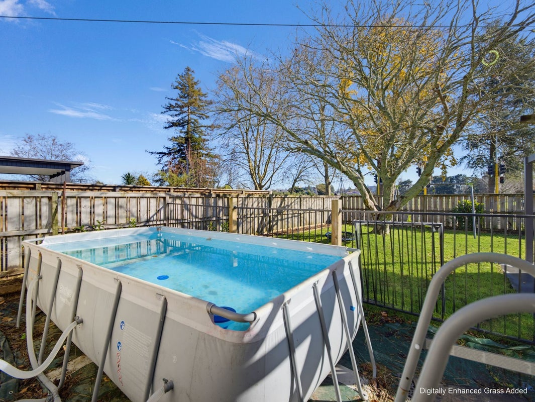 124 Masters Avenue, Silverdale, Hamilton - Carousel 2