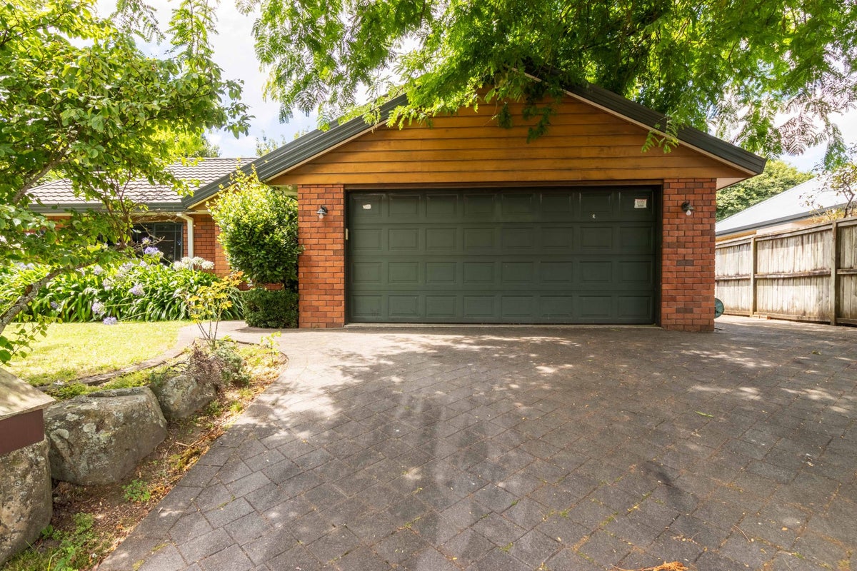 22 Chesterfield Place, Rototuna, Hamilton - Carousel 2