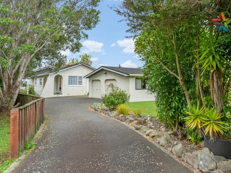 12 Foster Crescent, Belmont, Lower Hutt - Carousel 1