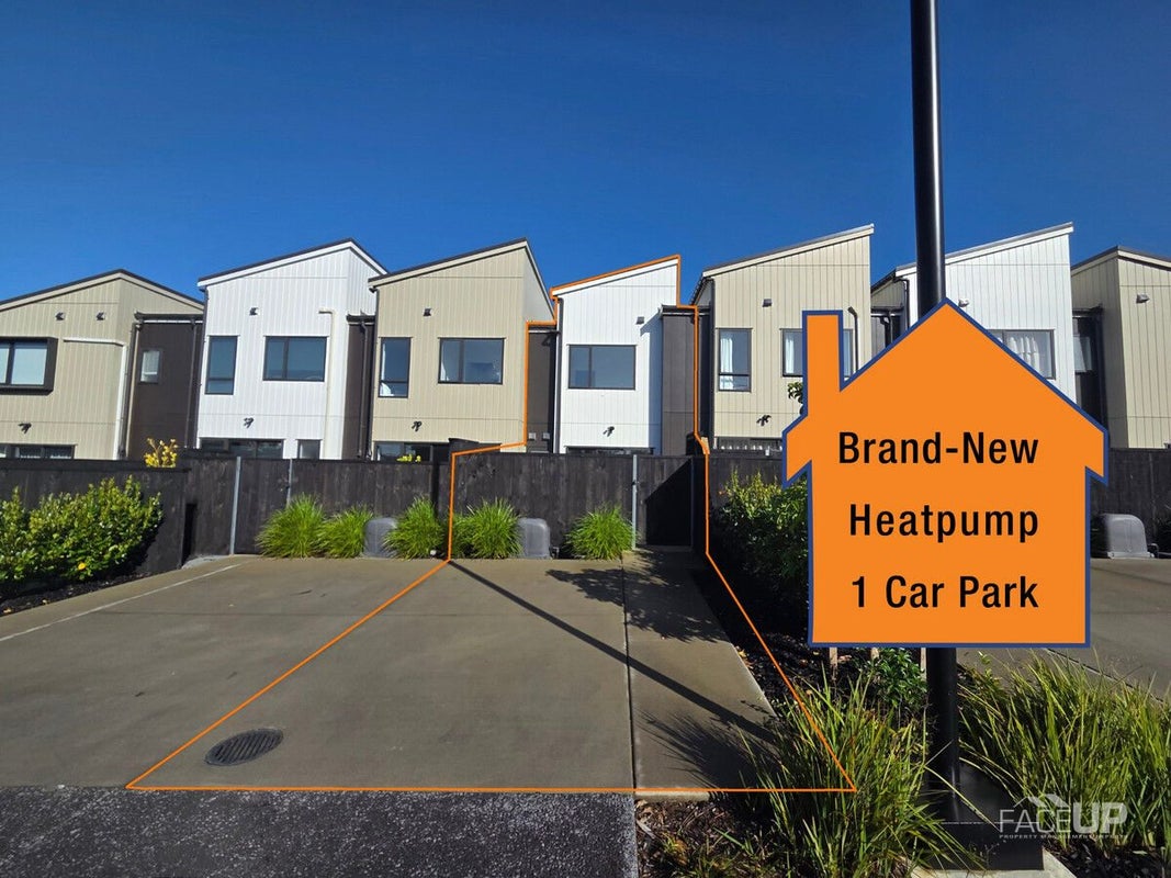 19 Oranga Drive, Westgate, Auckland - Carousel 1