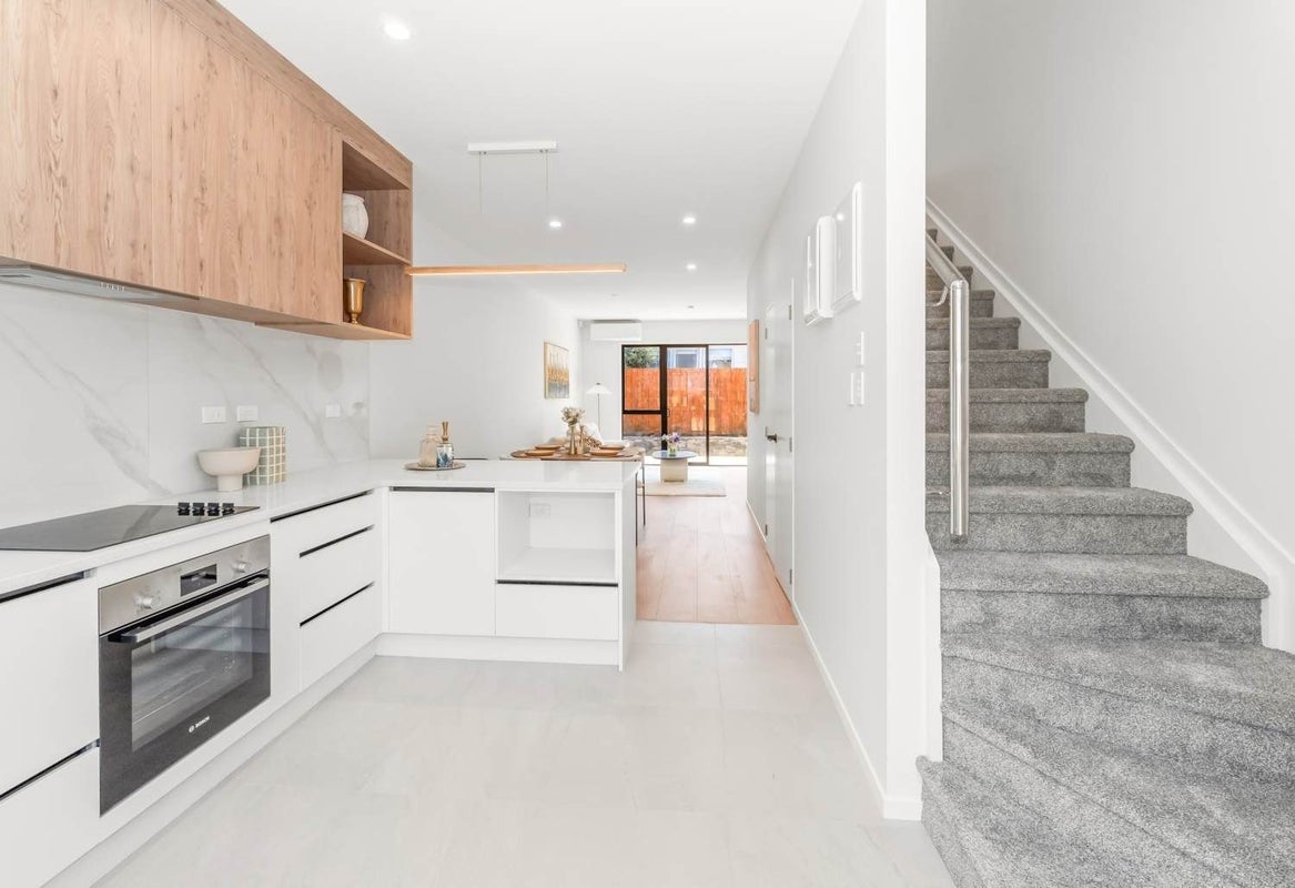 5/15 Normandy Place, Henderson, Auckland - Carousel 2