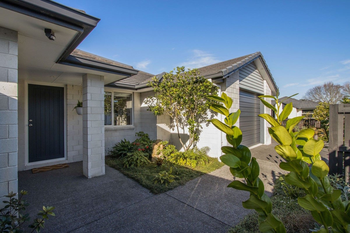 10 Long Acre Close, Katikati, Katikati - Carousel 2