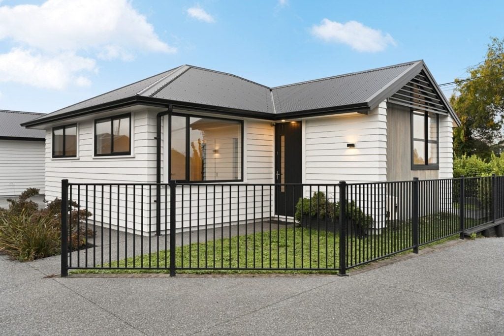 1/81 Storey Avenue, Forest Lake, Hamilton - Carousel 1