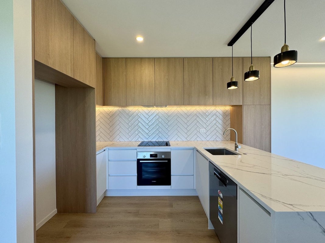 202E Henwood Road, Westgate, Auckland - Carousel 2