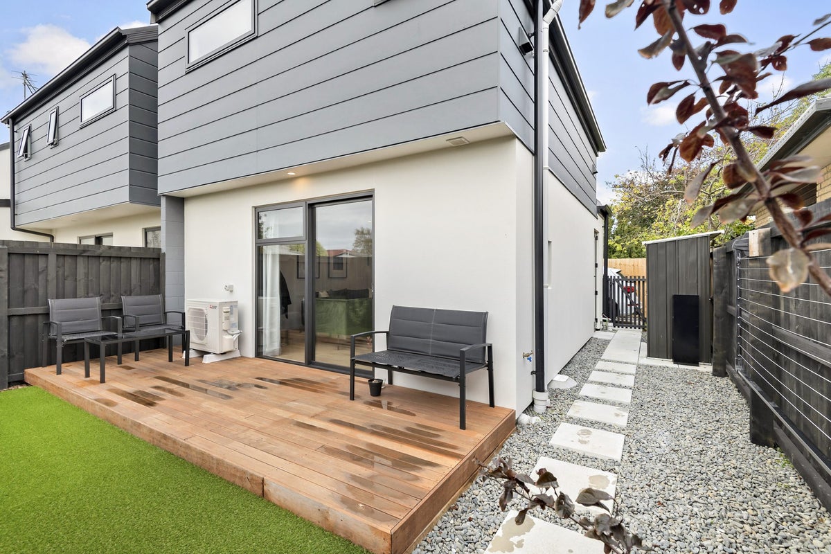 5/33 Leitch Street, Somerfield, Christchurch - Carousel 1