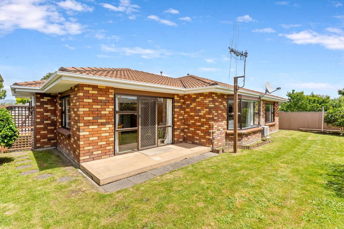 19A College Street, Awapuni, Palmerston North - Carousel 13