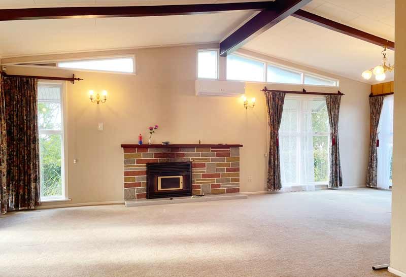17 Litten Road, Cockle Bay, Auckland - Carousel 2
