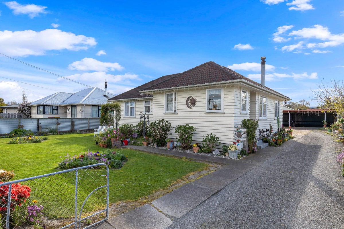 40 Lucas Street, Riversdale, Blenheim - Carousel 1