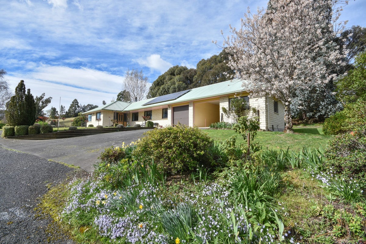 4 Peel Street, Allanton, Mosgiel - Carousel 2