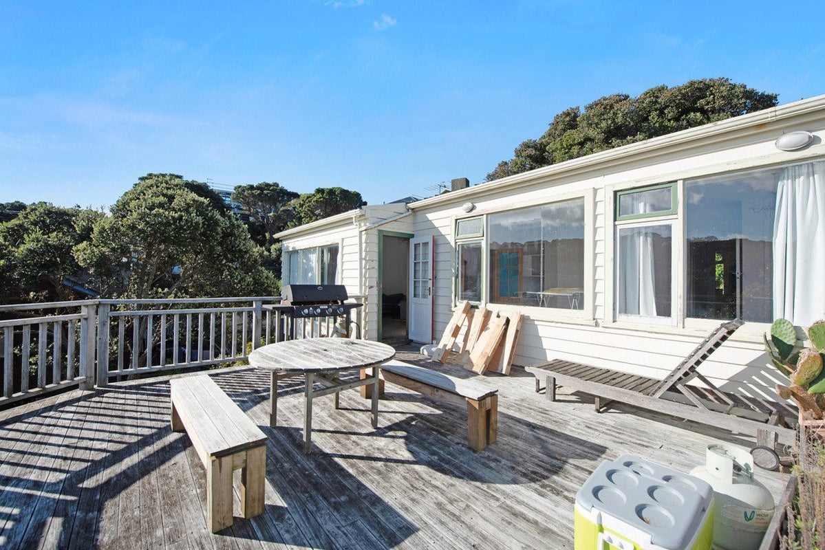 60A Overtoun Terrace, Hataitai, Wellington - Carousel 1