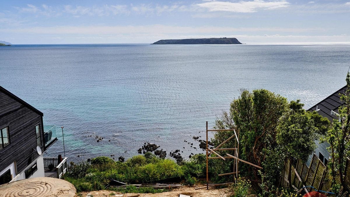 11 Ogilvy Terrace, Plimmerton, Porirua - Carousel 1