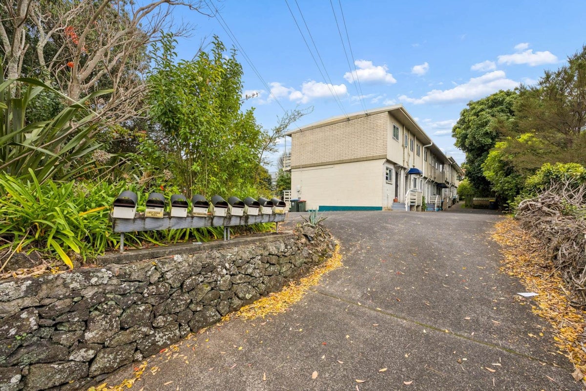 7/43 Grange Road, Mount Eden, Auckland - Carousel 2