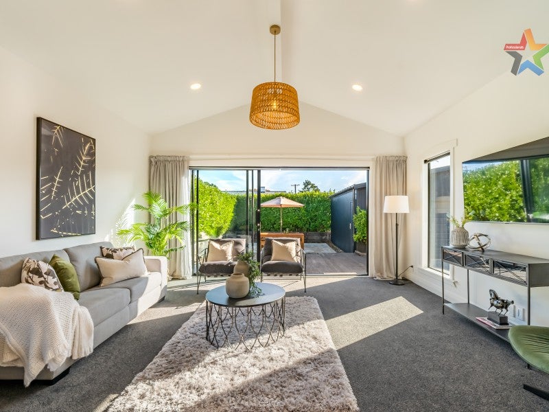 16 Waitui Crescent, Waiwhetu, Lower Hutt - Carousel 2