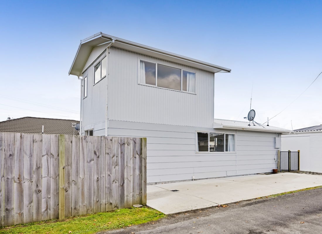 7A Truby King Street, Merrilands, New Plymouth - Carousel 2