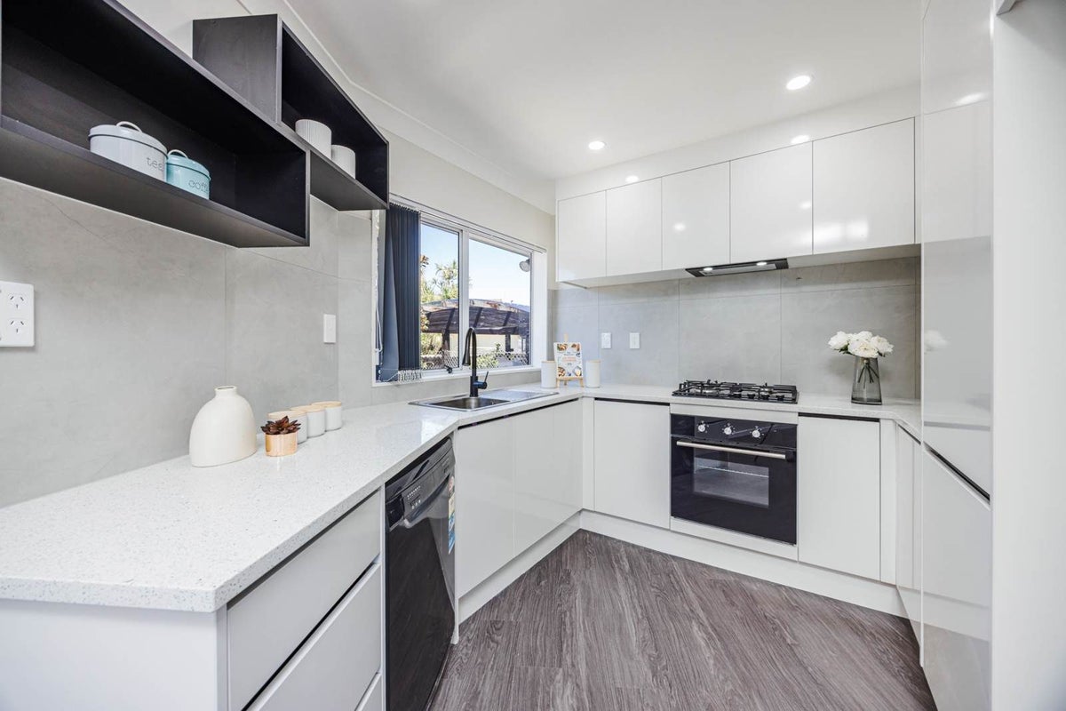 15 Advocate Place, Randwick Park, Auckland - Carousel 2
