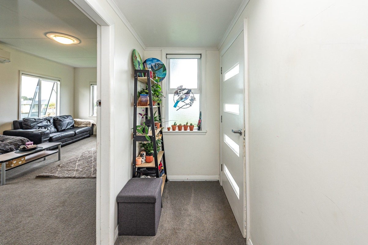 200 Puriri Street, Castlecliff, Whanganui - Carousel 2