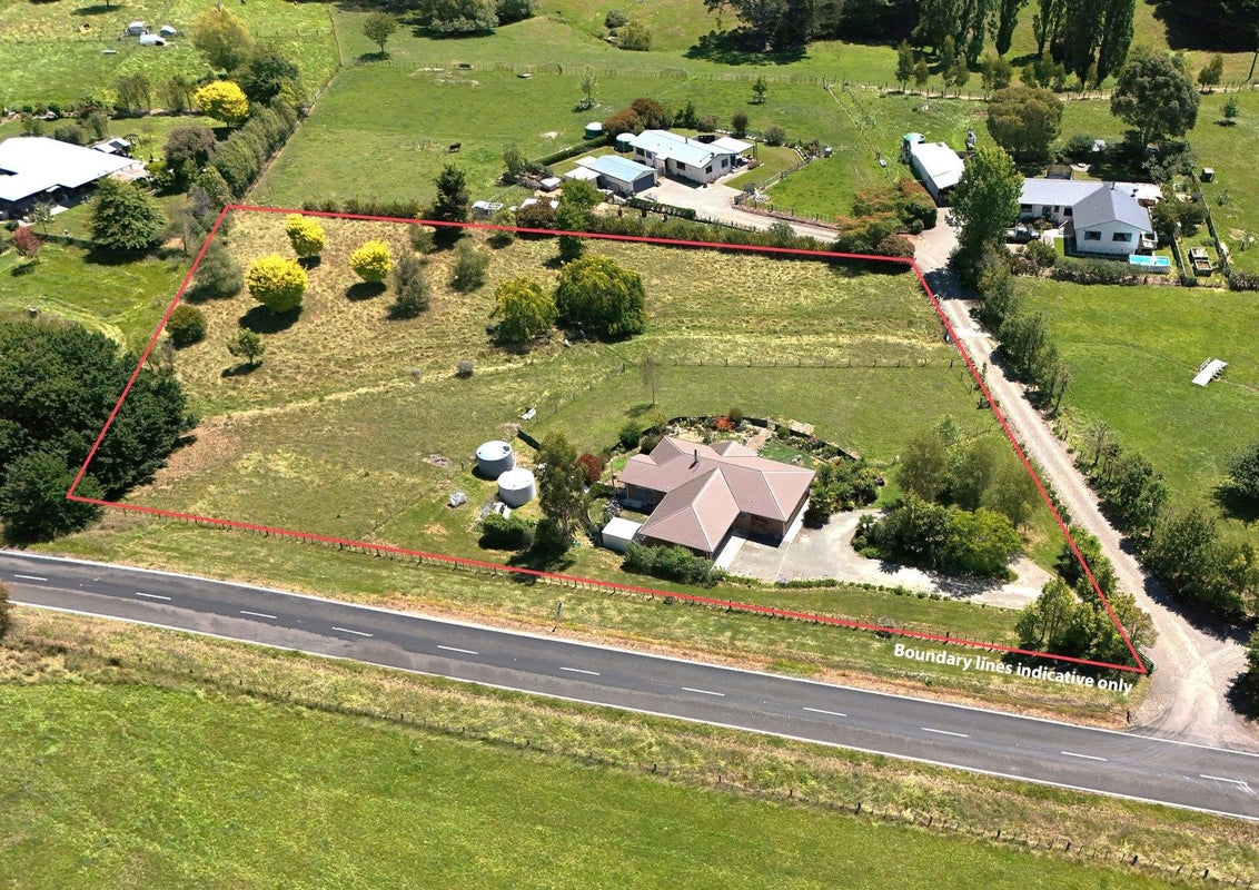 215 Racecourse Road, Otane - Carousel 2