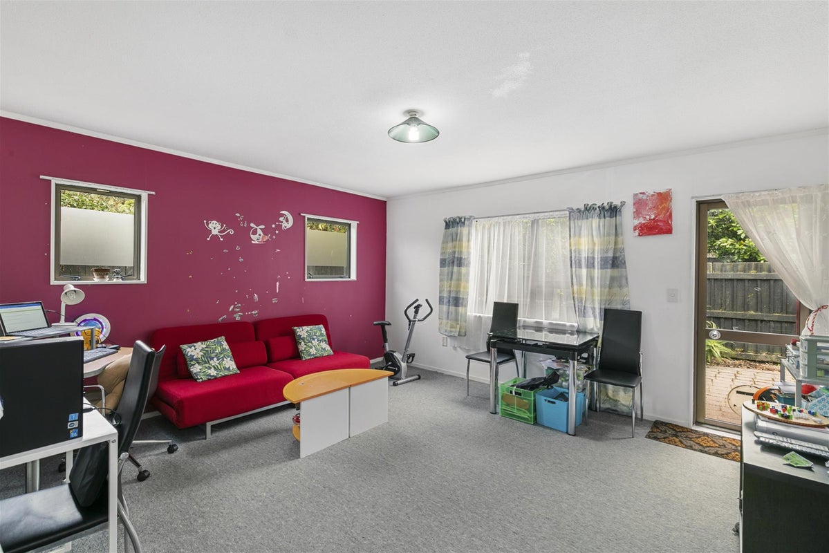 3/725 High ST, BOULCOTT, LOWER HUTT - Carousel 2