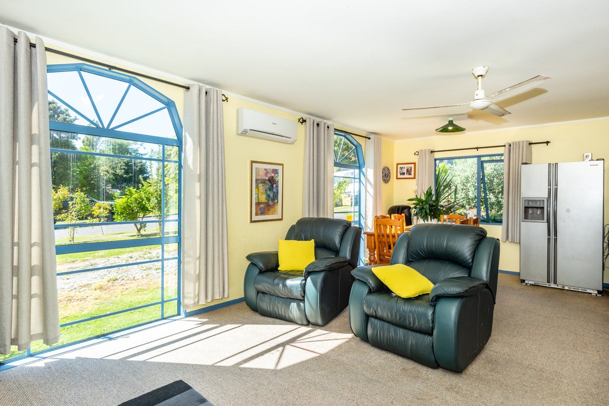 3 Turanga Street, Kaiti, Gisborne - Carousel 2
