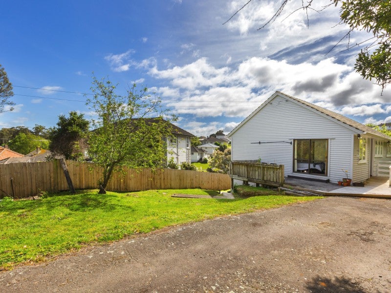 76 Mungavin Avenue, Ranui, Porirua - Carousel 14