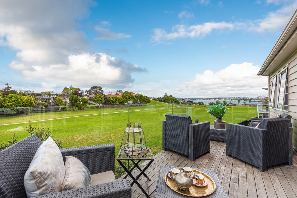 4/142 Riddell Road, Glendowie, Auckland - Carousel 2