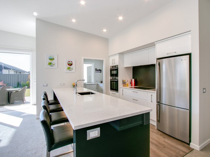 6 Ruahine Road, Poraiti, Napier - Carousel 2