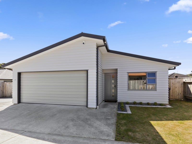 10 Poppy Watts Grove, Stokes Valley, Lower Hutt - Carousel 1