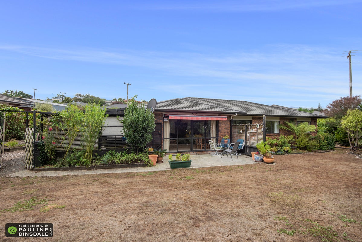 24 Cole Terrace, Kamo, Whangarei - Carousel 2