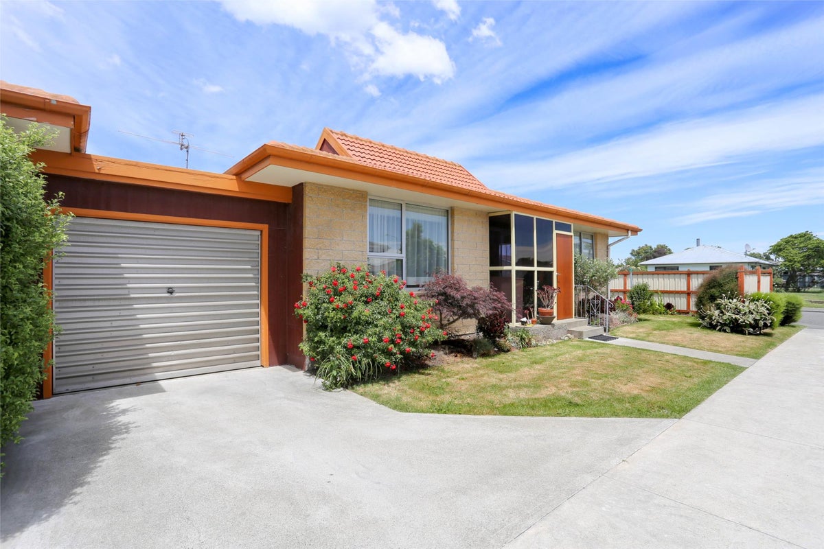 1/30 Trevor Street, Hornby, Christchurch - Carousel 2