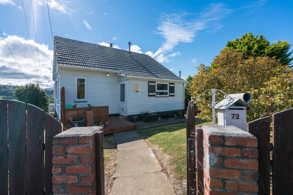 72 Waimea Avenue, Calton Hill, Dunedin - Carousel 1