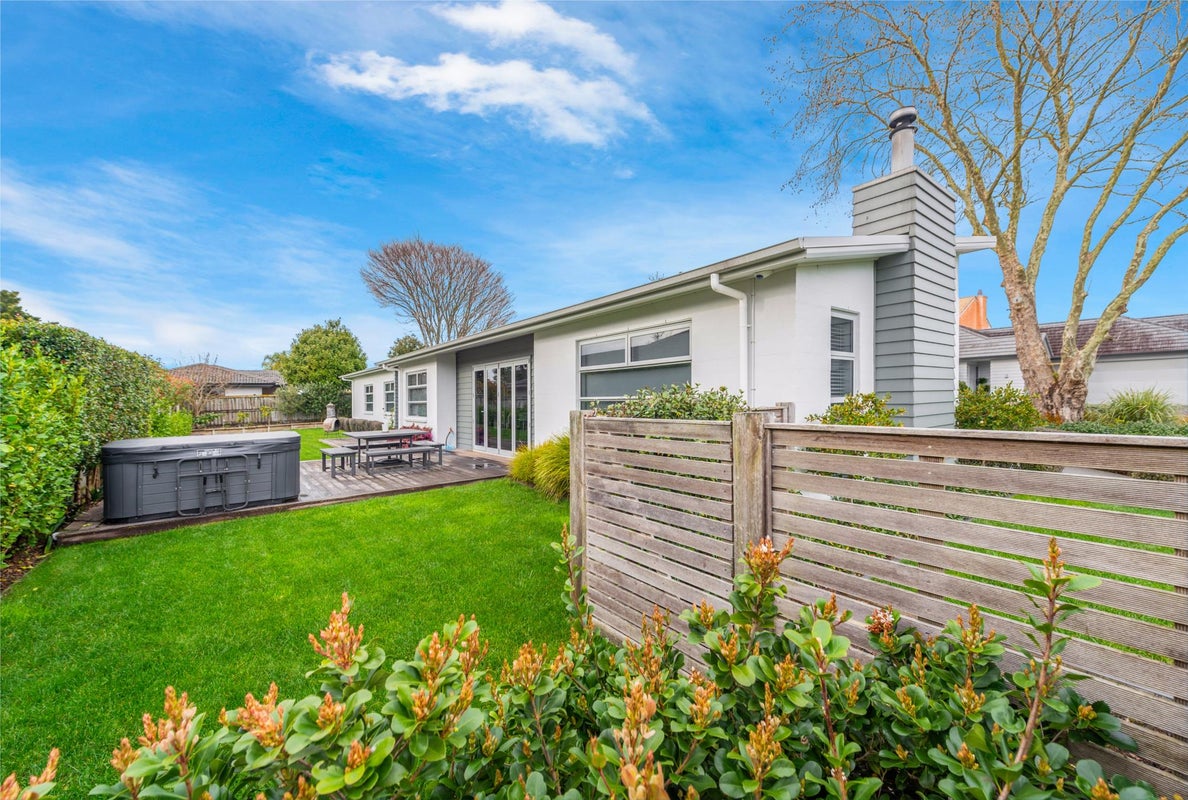 18 Bree Place, Flagstaff, Hamilton - Carousel 2