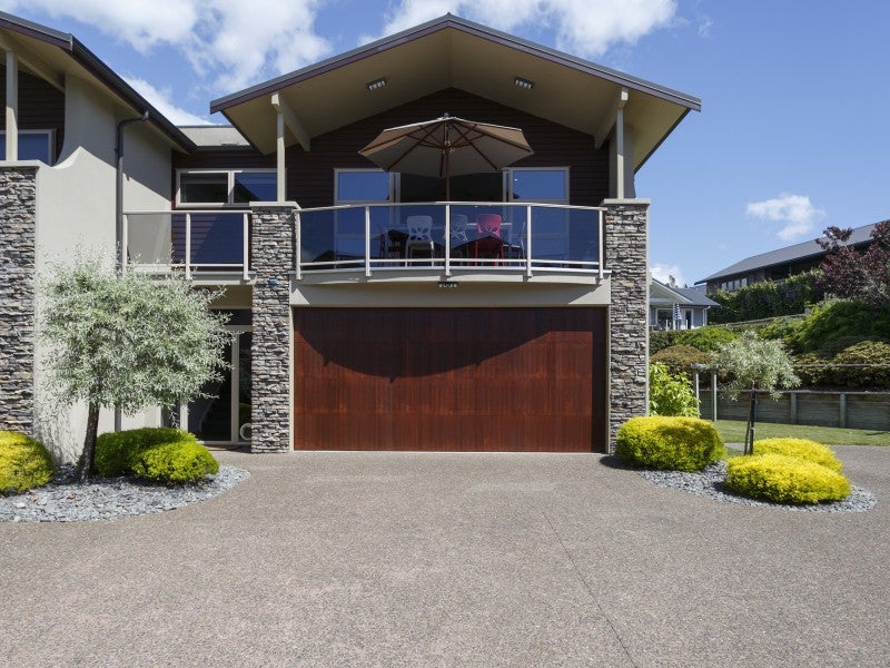 3/17 Tremaine Avenue, Two Mile Bay, Taupo - Carousel 1