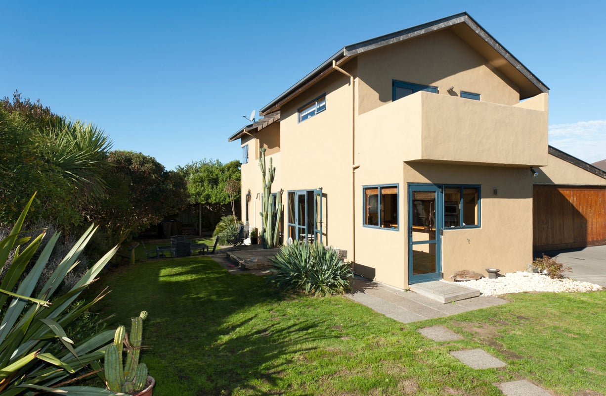 27 Larnach Street, Waimairi Beach, Christchurch - Carousel 1