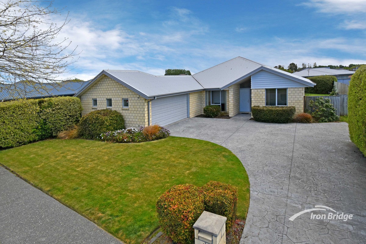 91 Northwood Boulevard, Northwood, Christchurch - Carousel 1
