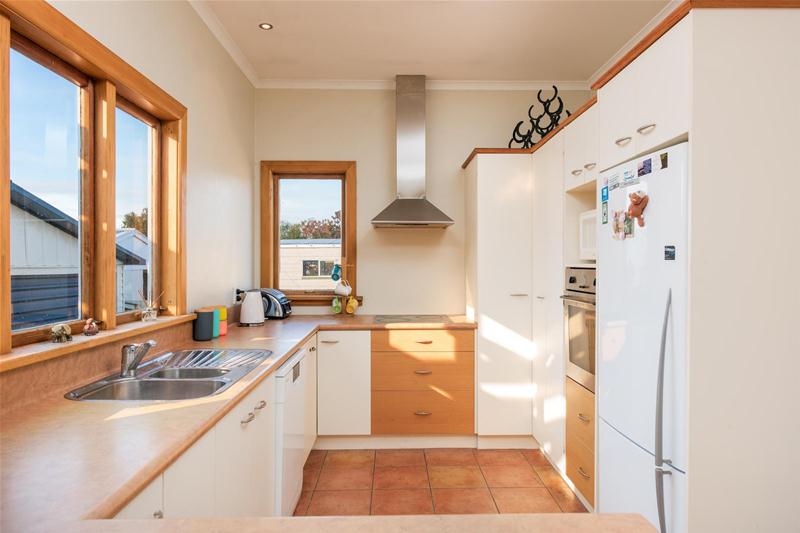6 Linton Street, Mayfield, Blenheim - Carousel 2