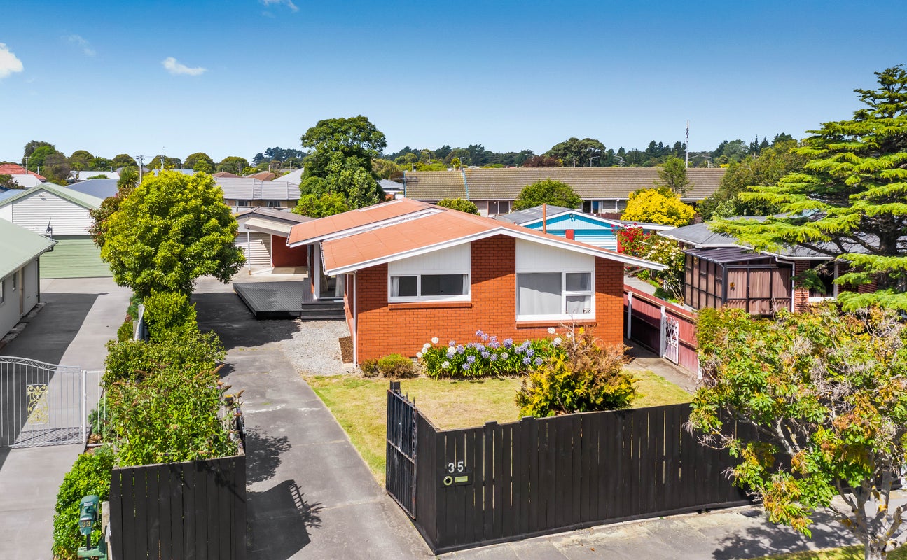 35 Palmers Road, New Brighton, Christchurch - Carousel 1