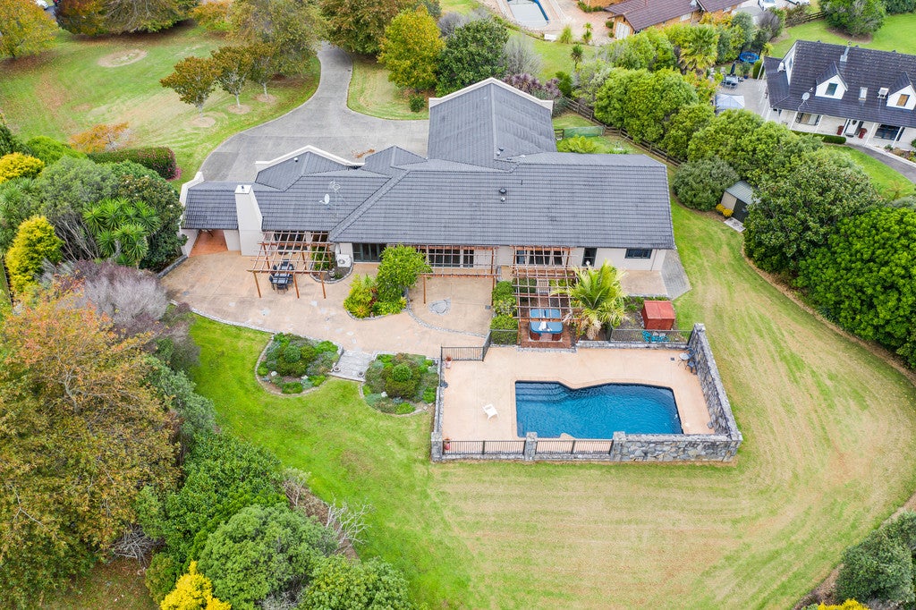 4 Aunceston Rise, Alfriston, Auckland - Carousel 1