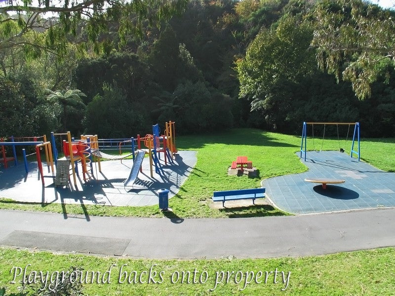 26 Solander Place, Whitby, Porirua - Carousel 15