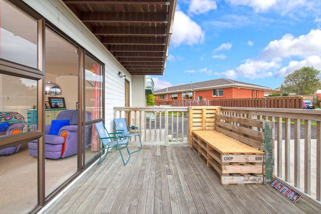 2/47 Luton Avenue, Sunnyhills, Auckland - Carousel 23