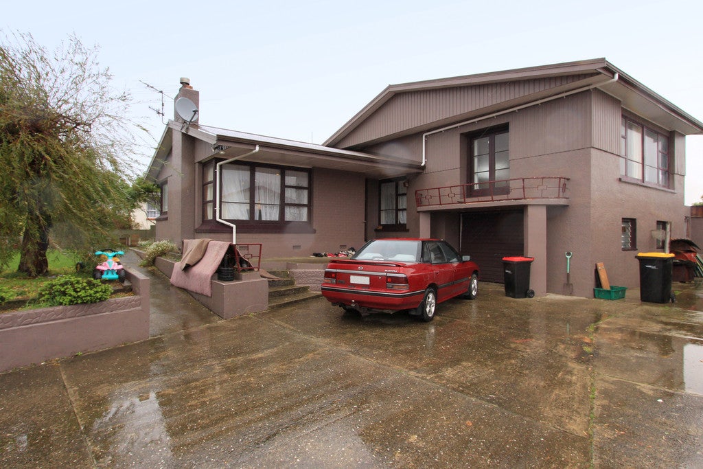 9 Dunbeath Crescent, Kew, Invercargill - Carousel 1
