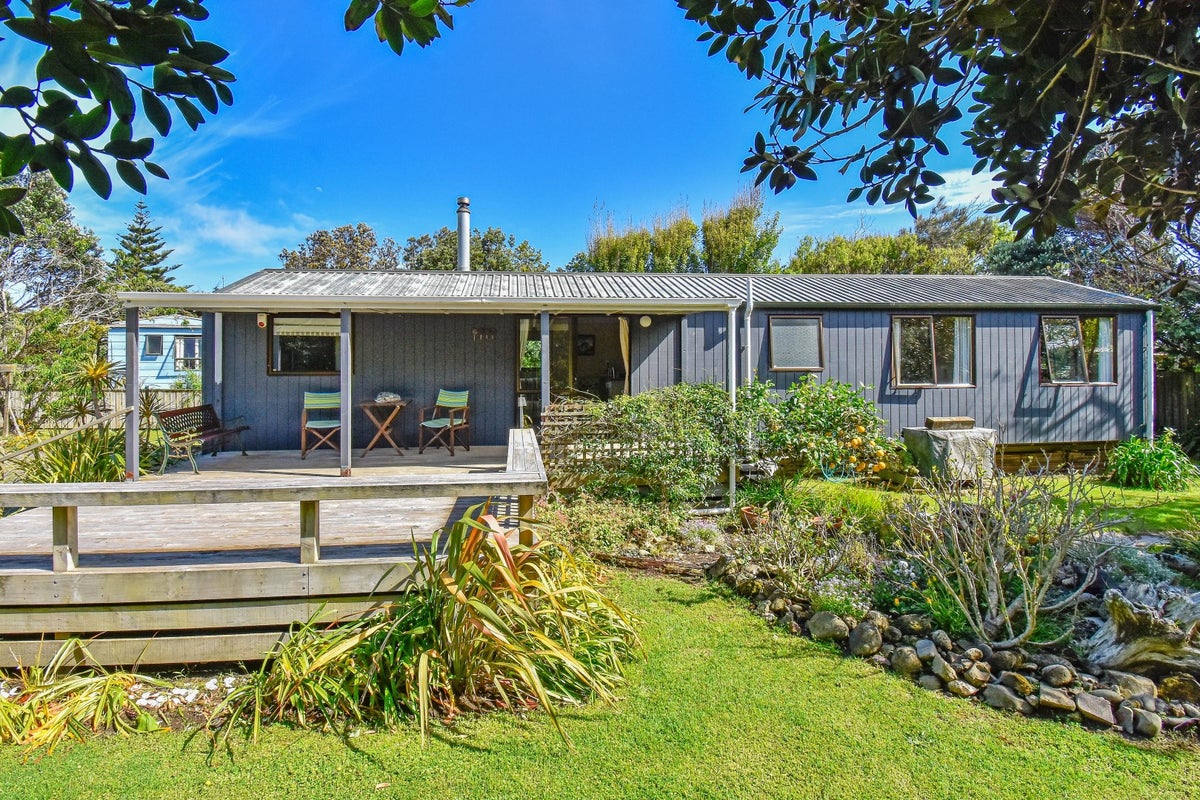 4 Mission Road, Tuakau - Carousel 1